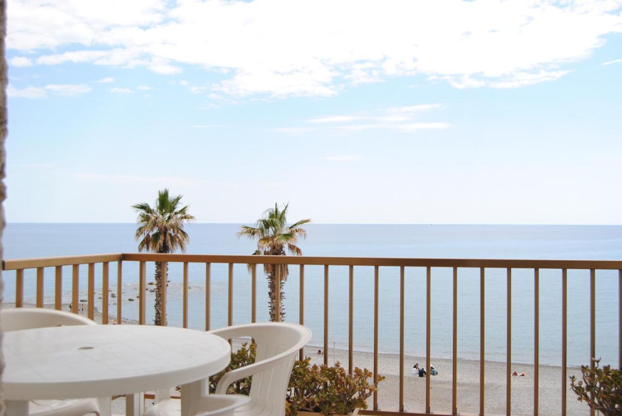 Gaiavacanze Beach Apartment Bordighera Exterior photo
